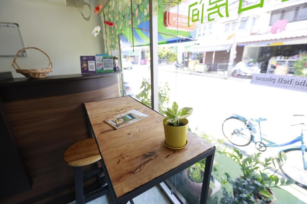 Banana Hostel Donmuang Bangkok Eksteriør bilde